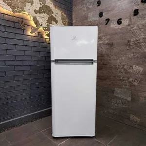 Невеликий холодильник з доставкою Indesit SB15020. Найбільший склад!
