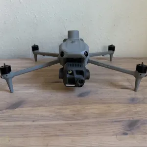 Тушка дрон Dji matrice 4t наліт 7 год.