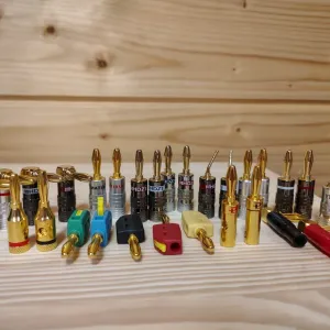 Продам конектори "банани" для підключення акустичних систем, підсилювачів, ресиверів