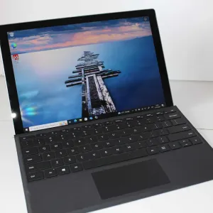 Microsoft Surface Pro 7+ Intel i5-1135G7 12.3" IPS 16/256GB