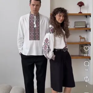 Вишиванка жіноча і чоловіча