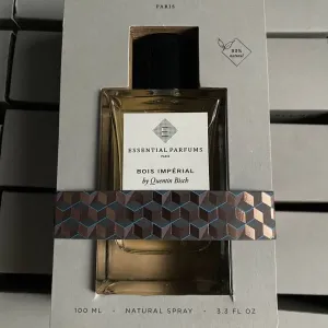 Bois Imperial оригінал 100ml essential parfums боіс імперіал нішеві духи