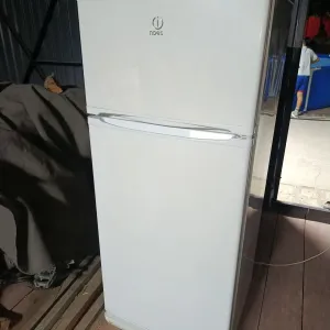 Холодильник Indesit ST145BS Доставка , Гарантія