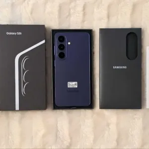 Samsung S26 12/512 НОВИЙ !!! 0 циклів зарядки! Телефон для України і для Європи. Є ОПЛАТА ЧАСТИНАМИ