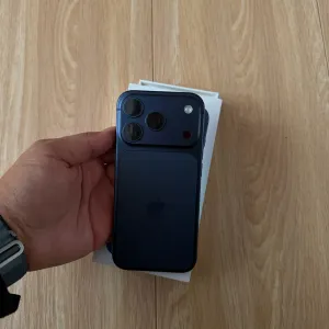 Iphone 17 Pro 256gb Neverlock фіз сім 100% стан батареї