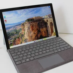 Microsoft Surface Pro 7+ LTE Intel i5-1135G7 12.3" IPS 8/256GB