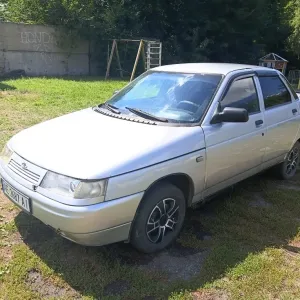 Ваз 2110 1.5 8v  2002г.