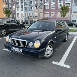 Продам Мерседес 210 2.3 бензин 1996 рік.