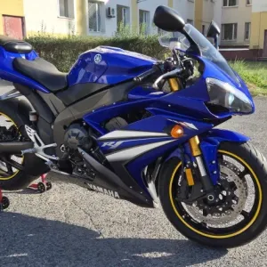 Yamaha YZF- R1. з Японії