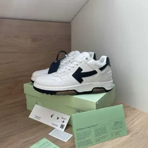 Кросівки Off-White / Out Of Office / оф вайт white/black
