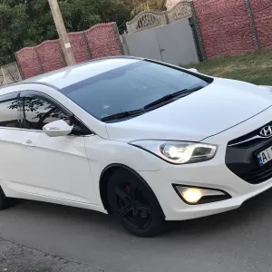 Продам шикарний хундай і40 1.7 тді в гарному стані