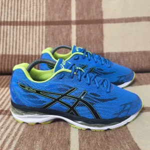 Чоловічі кросівки asics