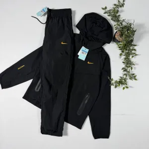 Нейлоновий костюм Nike Nocta S-XXL костюм найк нокта nike dri fit осінній костюм літній костюм балоновий штани та вітровка зіпка