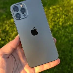 iPhone 12 Pro Max • 128GB • Без жодних подряпин