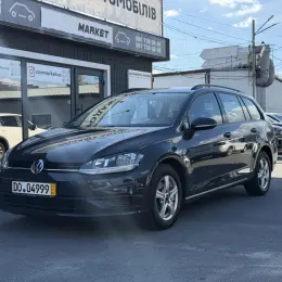 Volkswagen Golf 2017 Дизель 1.6л Сірий