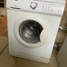 Пральна машина Zanussi (потребує ремонту)