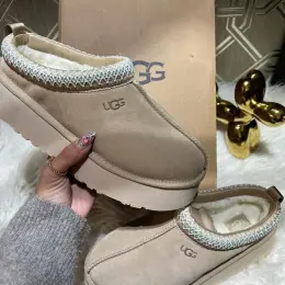 Жіночі уггі UGG Tazz бежеві
