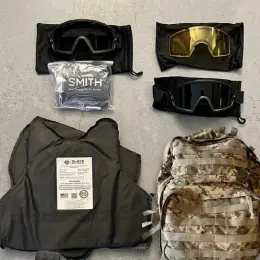 Тактичні балістичні окуляри Smith Optics та спорядження