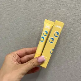 Блиск для губ Lipss Banana
