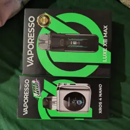 Vaporesso Luxe XR Max та Vaporesso XROS 4 Nano Pod-системи