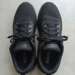 Жіночі кросівки Skechers Go Walk чорні, розмір 38