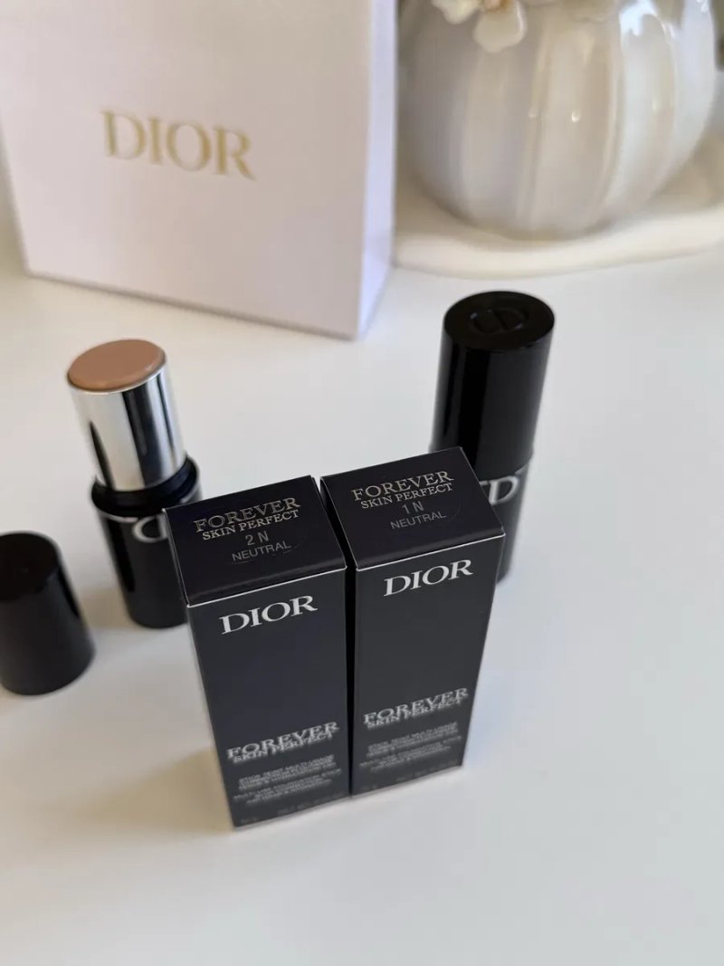 Тональний стік Dior Forever Skin Perfect Multi-Use Foundation Stick — фото 6
