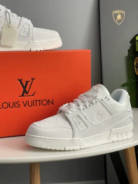 Топова Модель! Кросівки Louis Vuitton Trainer Triple White •Луї Віттон (білі) Шкіра