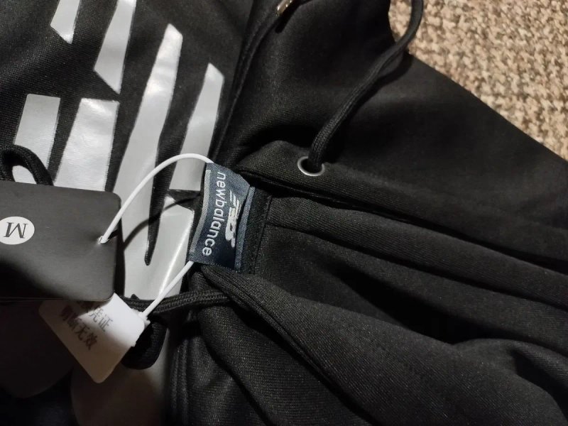 Топове Худі New Balance — фото 4