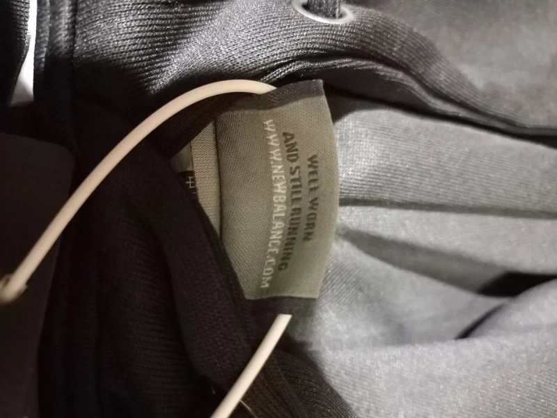 Топове Худі New Balance — фото 5