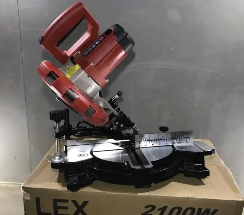 Торцовочная пила LEX LXCM210 (2100Вт ; 210мм) Торцовка Стусло по дереву Польша!!! — фото 4