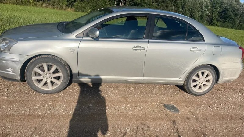 Toyota Avensis 2005 рік — фото 6