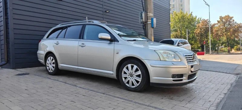 Toyota Avensis 2006 2,2 дизель механіка — фото 2