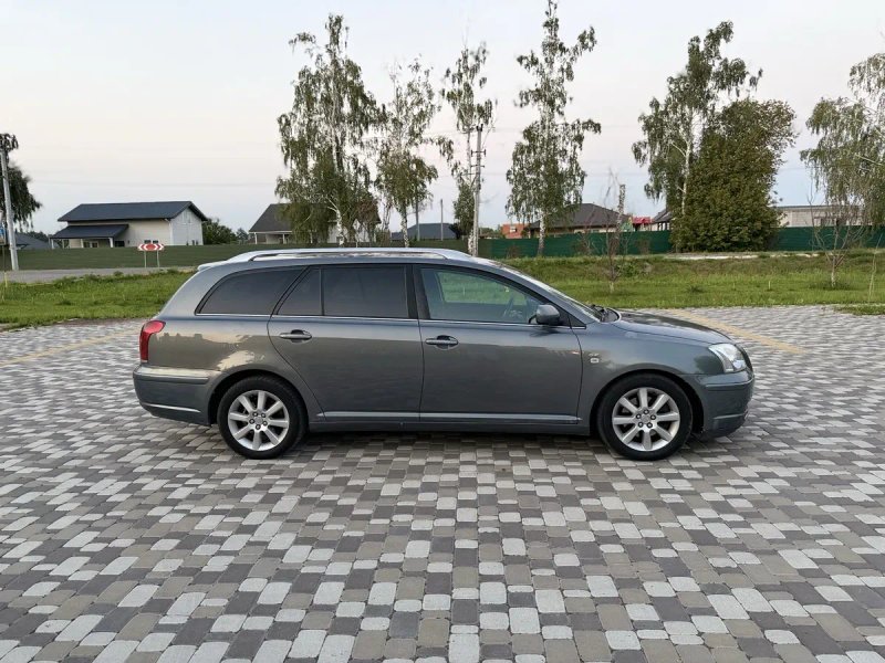 Toyota avensis d4d 2.0 дизель — фото 3
