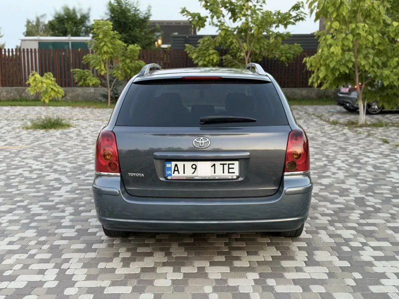Toyota avensis d4d 2.0 дизель — фото 4