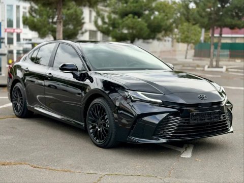 Toyota Camry 2025