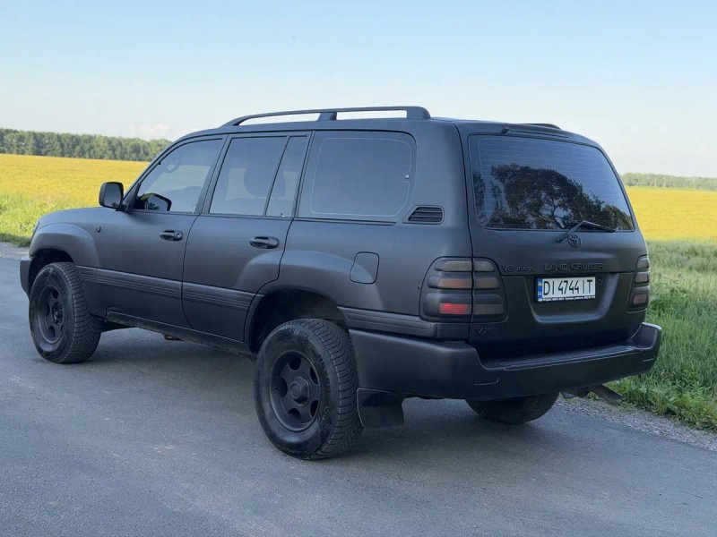 Toyota Land Cruiser 100 — фото 3