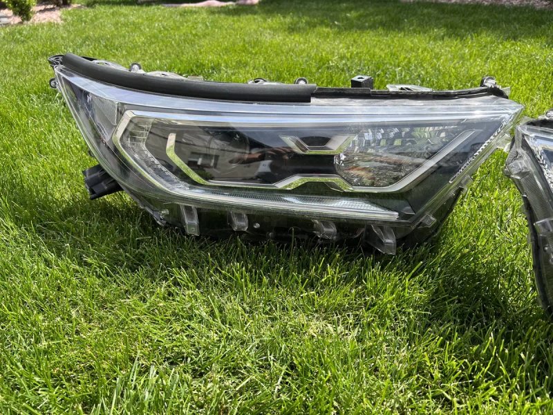 Toyota RAV4 2019 - 2022 Фари Фара ліва права в зборі оригінал Full Led — фото 4