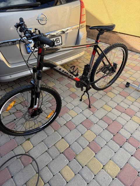 Trek  cube  велосипед гідравліка