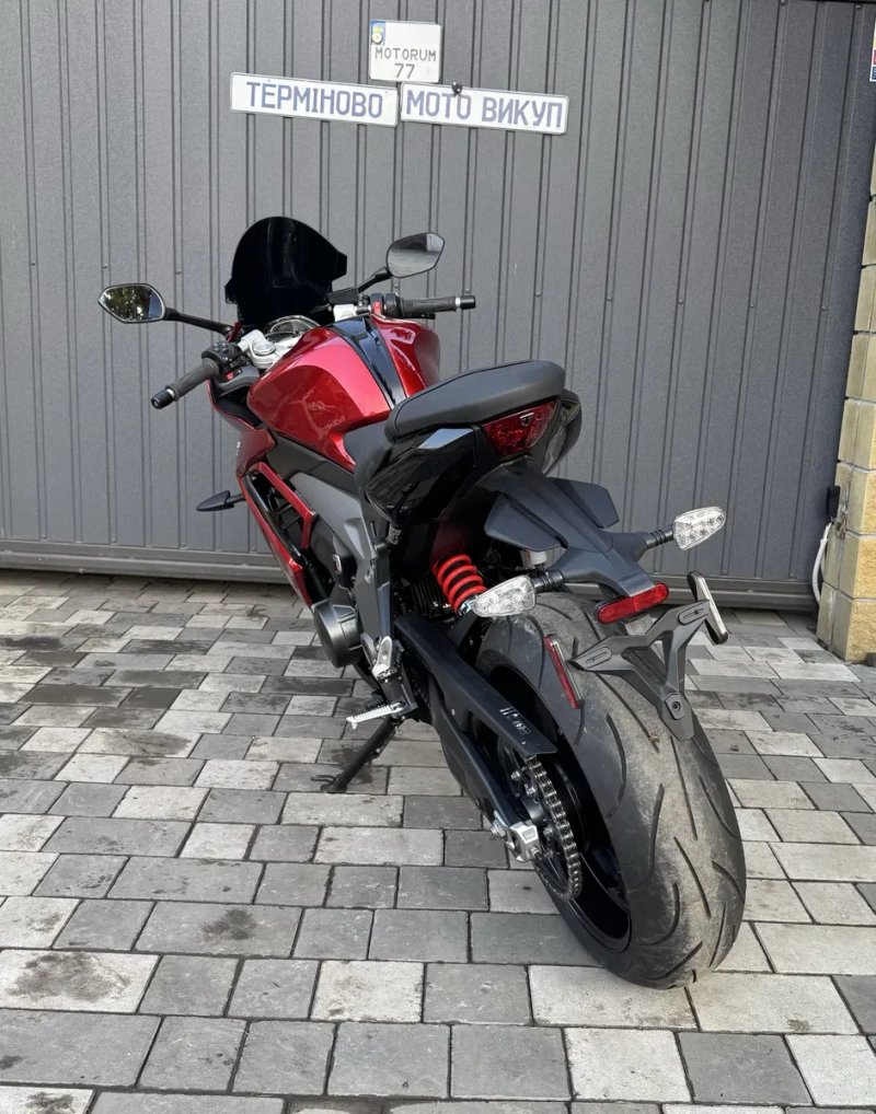 Triumph Daytona 660 доставка обмін — фото 8