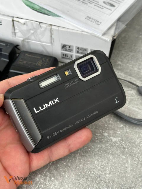 Цифрова фотокамера Panasonic Lumix DMC-FT30