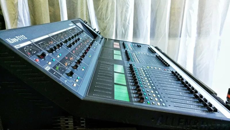 цифровой пульт Allen-Heath Ilive T112 є IDR-48 (кейс в подарок!) — фото 2