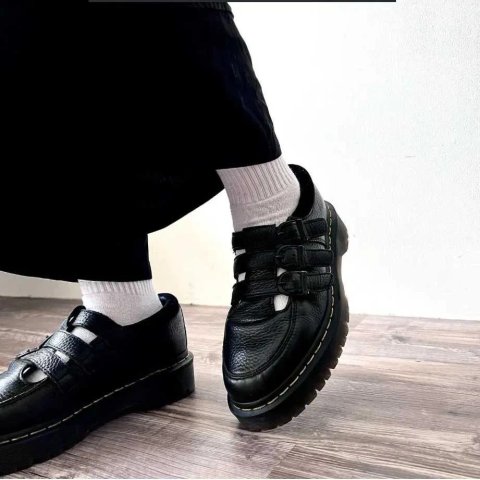 Туфлі Dr Martens Freya оригінал 39 розмір стан дуже гарний