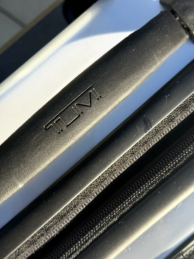 Tumi   Degree International Expandable 4 Wheeled Carry-On  валіза ручна поклажа/чемодан Tumi ручная кладь — фото 3
