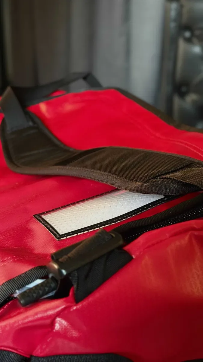 Туристична дорожня сумку [Оригінал] The North Face Base Camp Duffel у розмірі S із міцного ламінованого матеріалу з чорними ручками й логотипом бренду — фото 4