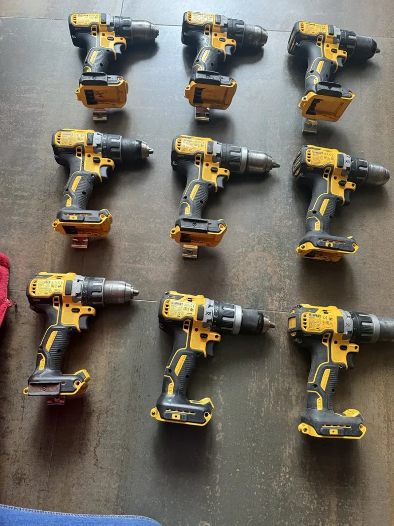 Ударні шруповерти Dewalt , батареі , зарядки з Німеччини — фото 3
