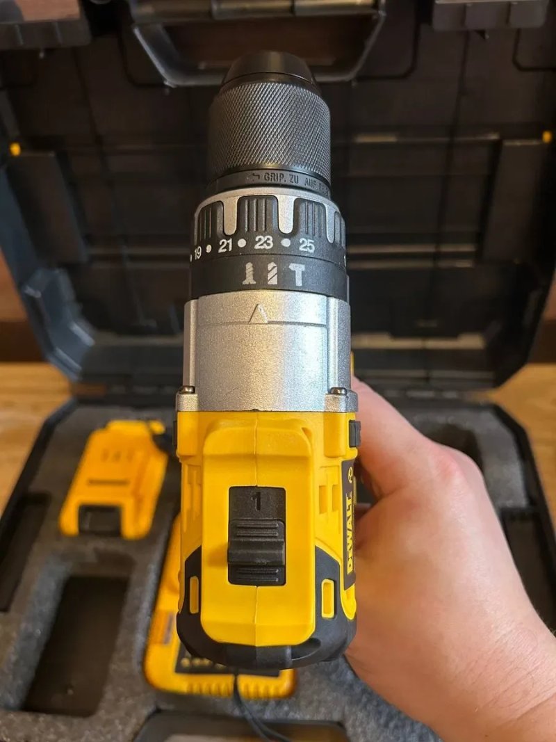 Ударний безщітковий шуруповерт DeWALT 36V 6AH металевий патрон 13мм — фото 3