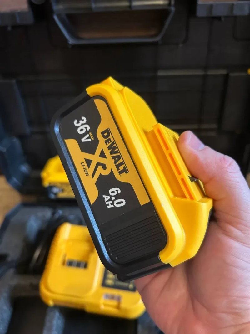 Ударний безщітковий шуруповерт DeWALT 36V 6AH металевий патрон 13мм — фото 7
