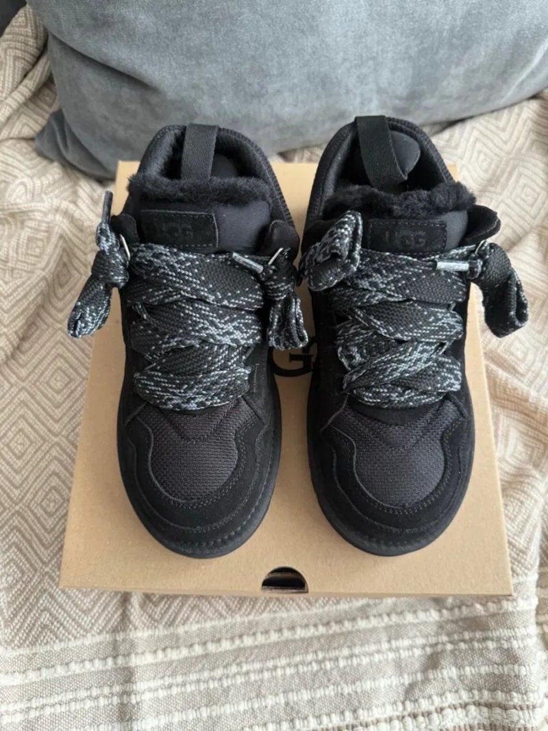 UGG Lowmel Black трендові уггі угги угг ловмел чорні на овчині теплі зимові — фото 2