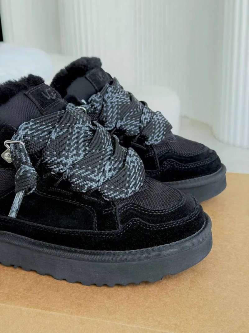 Ugg Lowmel Black жіночі уггі ловмел чорні на овчині теплі зимові черевики ugg — фото 4