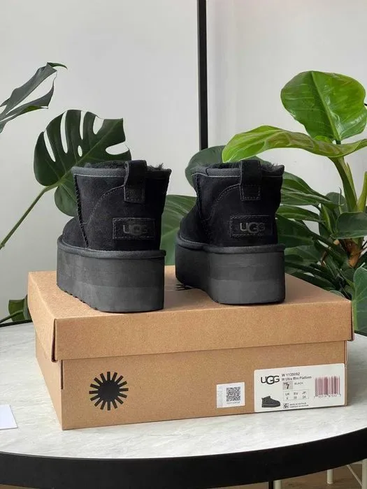 Уггі UGG Ultra Mini Platform Black Suede premium натуральна замша і овчина — фото 2